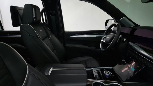 Certified 2026 Cadillac Escalade ESV Platinum Sport image 26