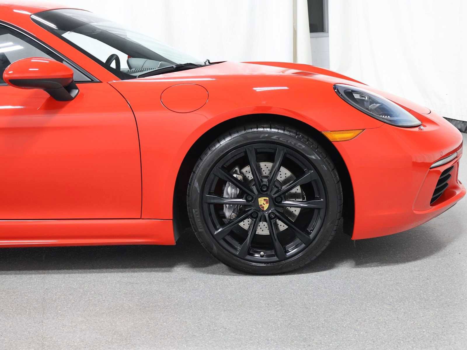 Used 2018 Porsche 718 Cayman RWD image 10