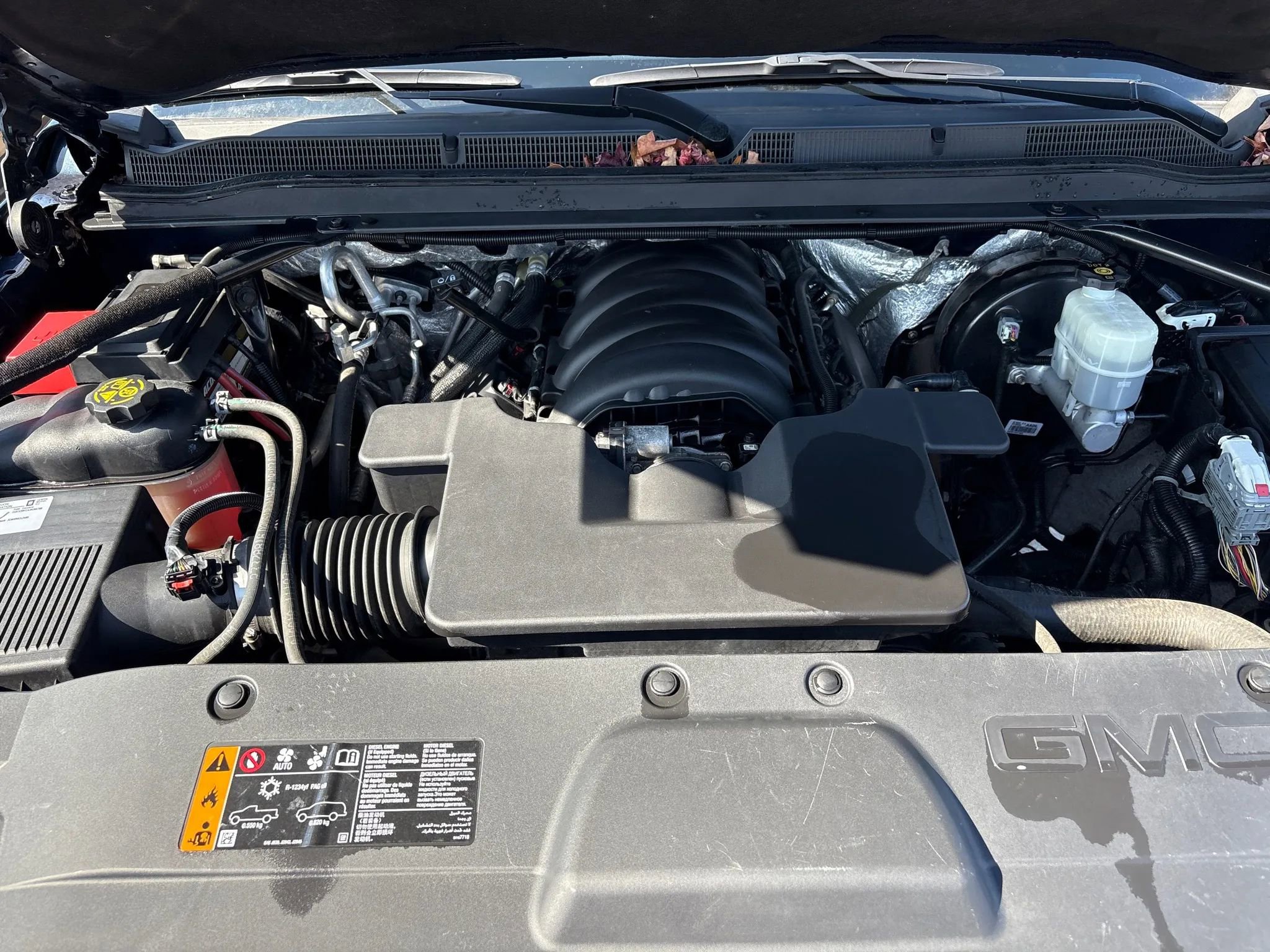 Used 2018 GMC Yukon SLT w/ Open Road Package image 32