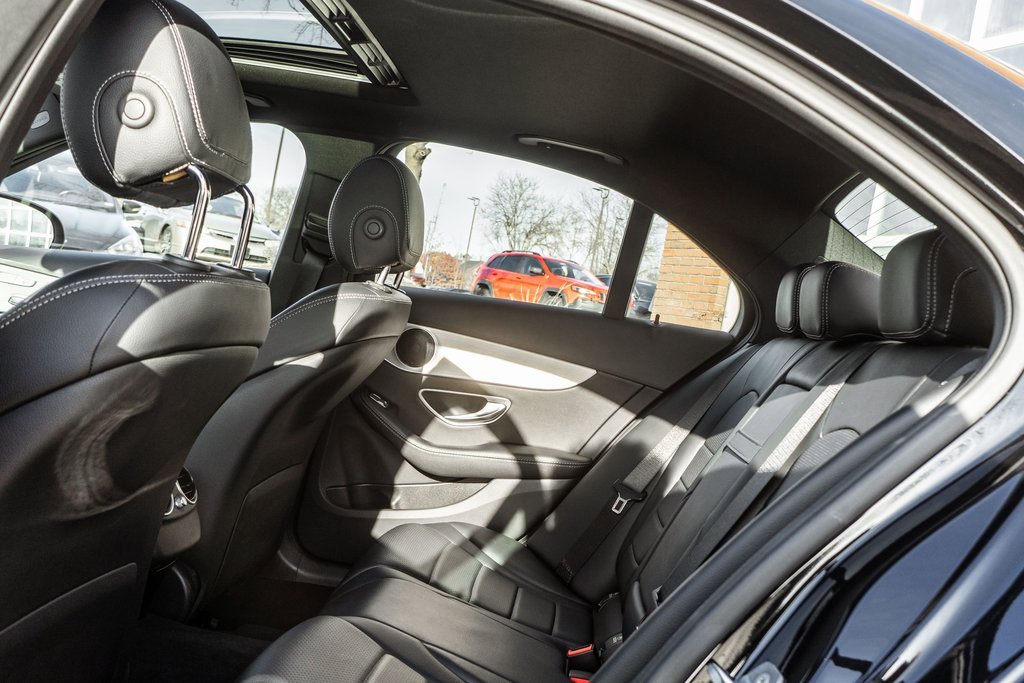 Used 2018 Mercedes-Benz C 300 4MATIC Sedan image 30