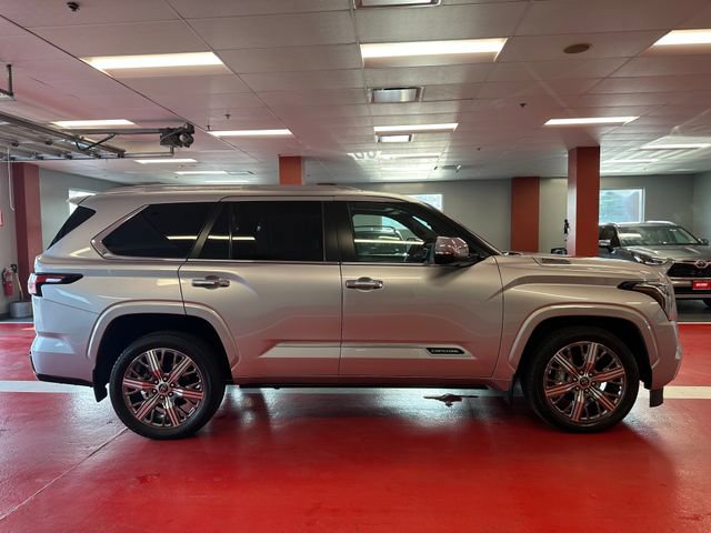 Used 2024 Toyota Sequoia Capstone image 3