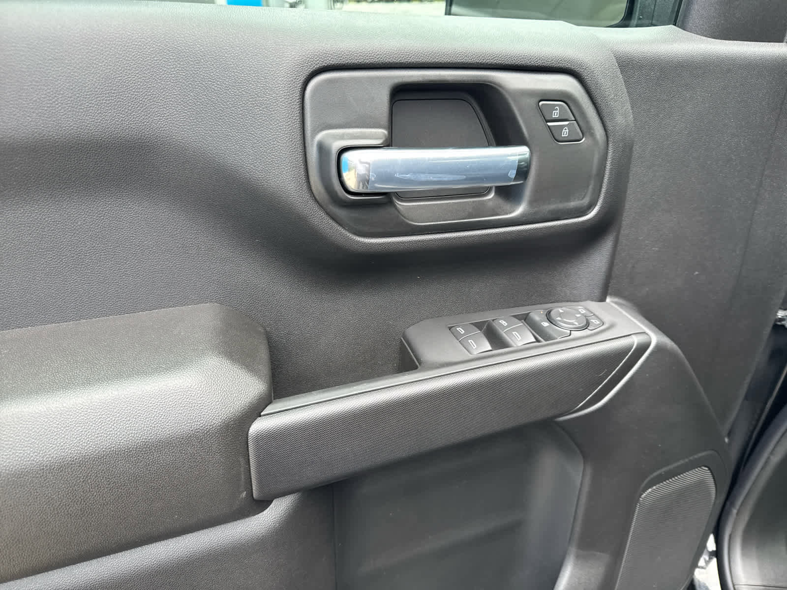 New 2026 Chevrolet Silverado 1500 Custom w/ Turbomax Blackout Package image 16