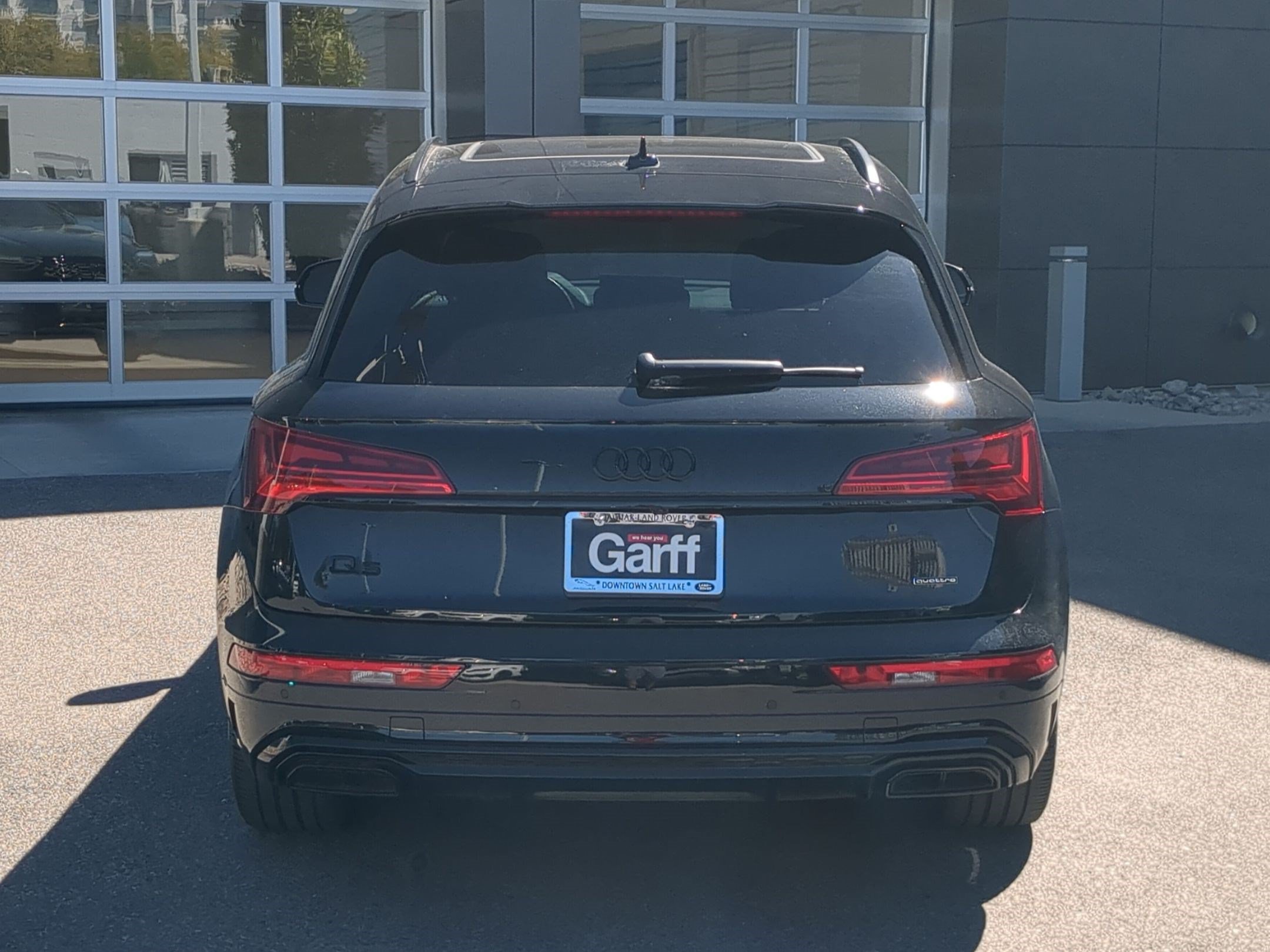 Used 2024 Audi Q5 e Premium Plus w/ Premium Plus Package AWD/4WD image 6