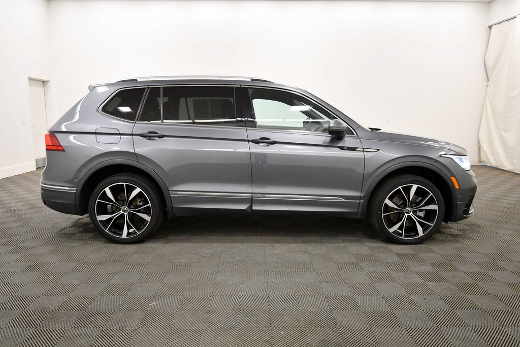 Used 2022 Volkswagen Tiguan SEL R-Line AWD/4WD image 8