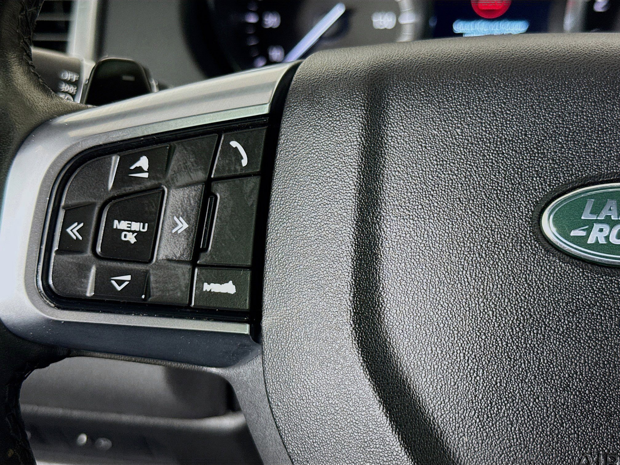 Used 2019 Land Rover Discovery Sport SE AWD/4WD image 13