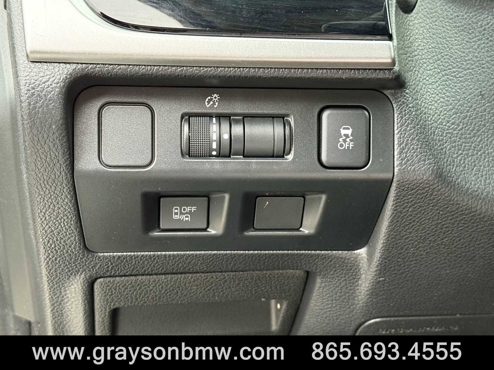 Used 2017 Subaru Crosstrek 2.0i Limited image 27