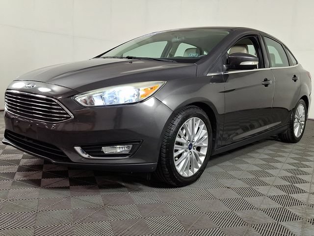 Used 2015 Ford Focus Titanium FWD image 6