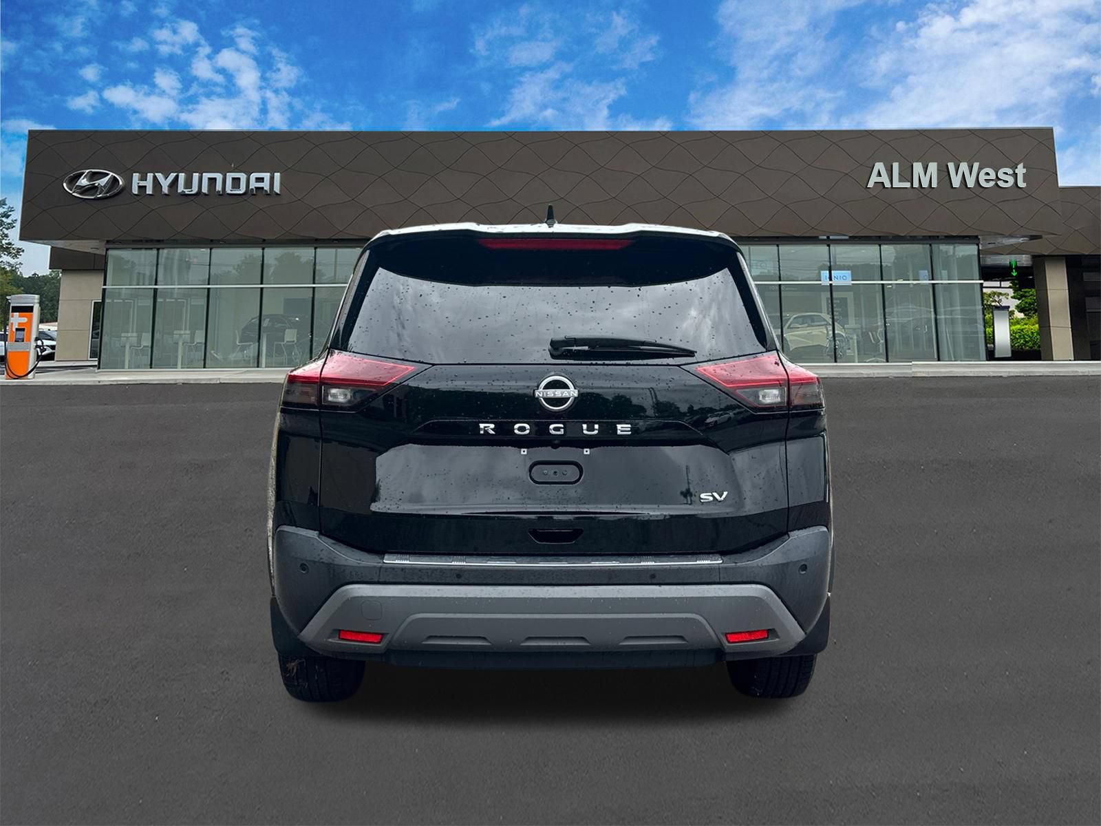 Used 2023 Nissan Rogue SV FWD image 6