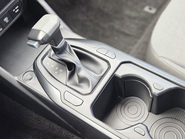 Used 2025 Kia K4 LXS image 27