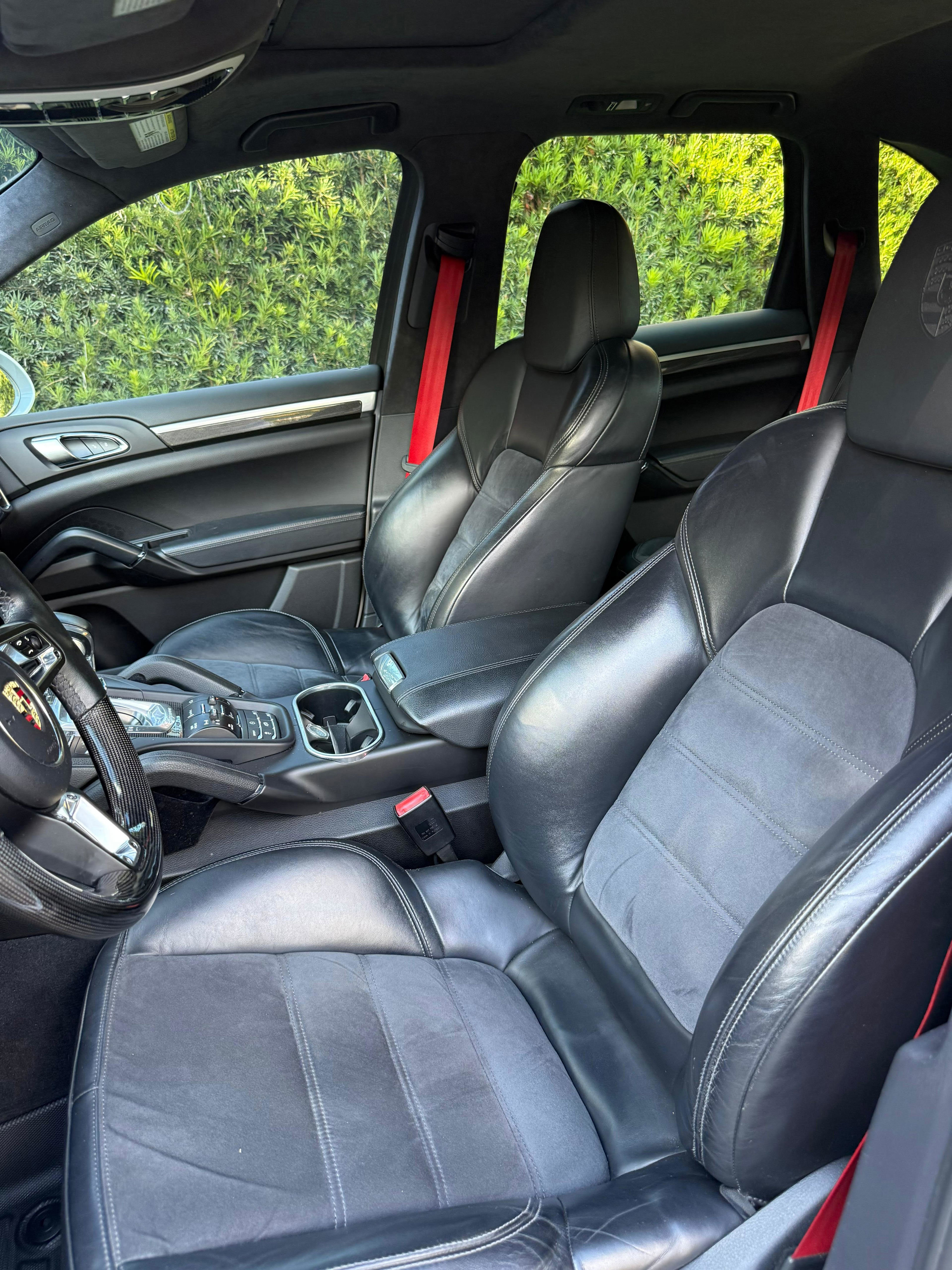 Used 2014 Porsche Cayenne GTS image 18