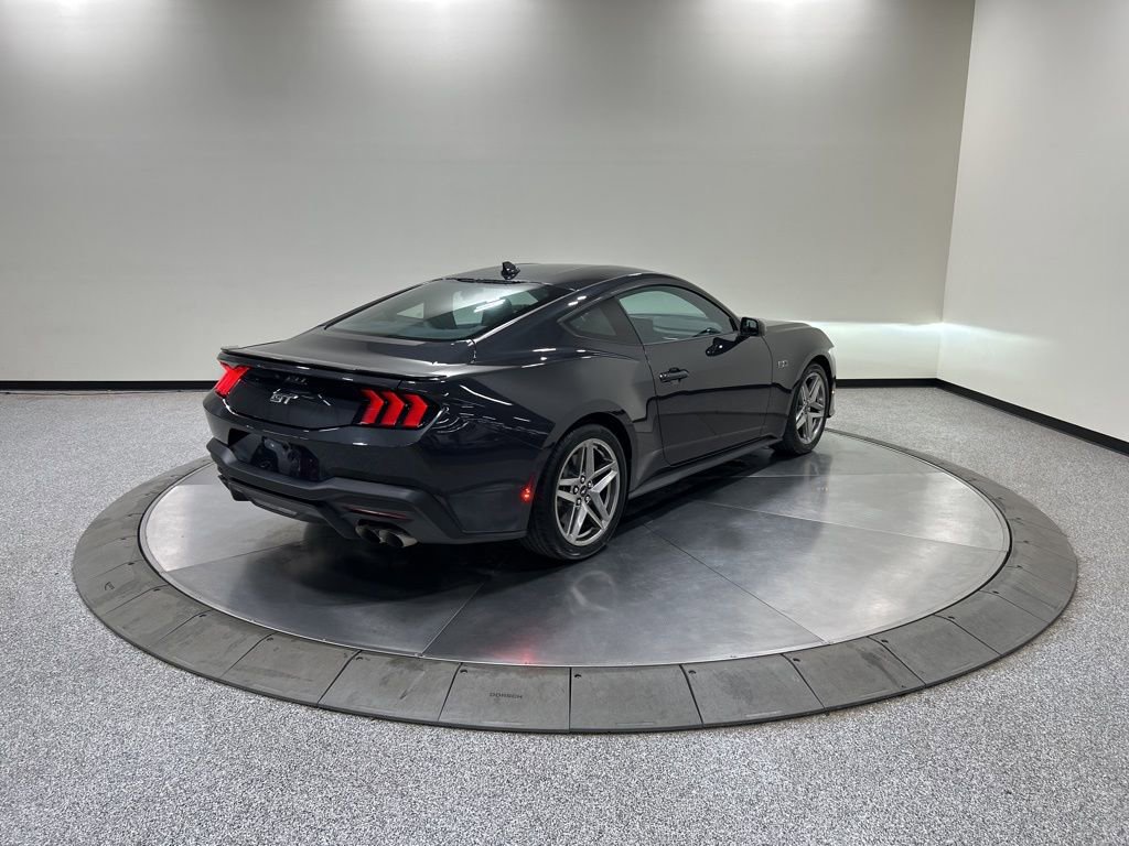 Used 2024 Ford Mustang GT Premium RWD image 6