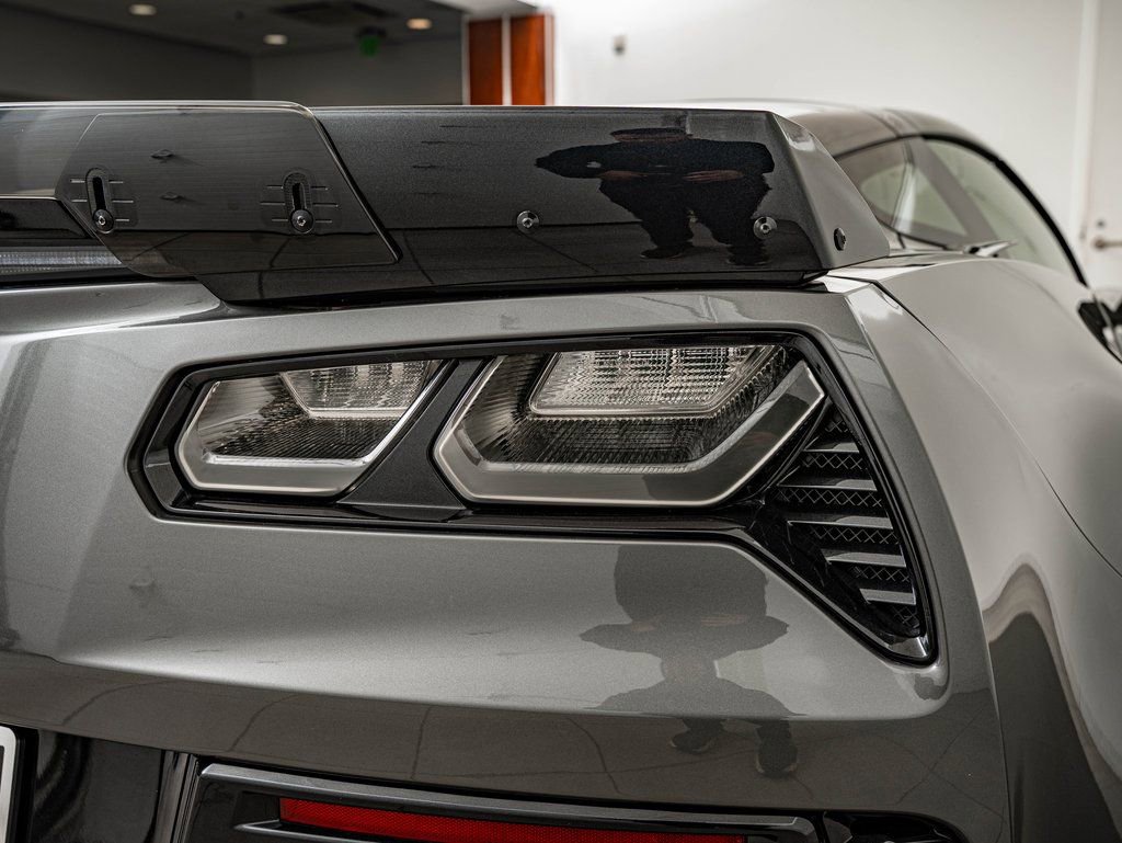 Used 2015 Chevrolet Corvette Z06 image 8