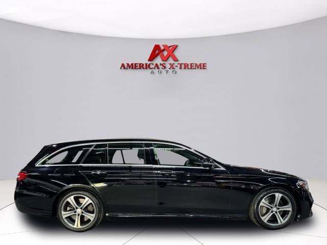 Used 2017 Mercedes-Benz E 400 4MATIC Wagon image 7