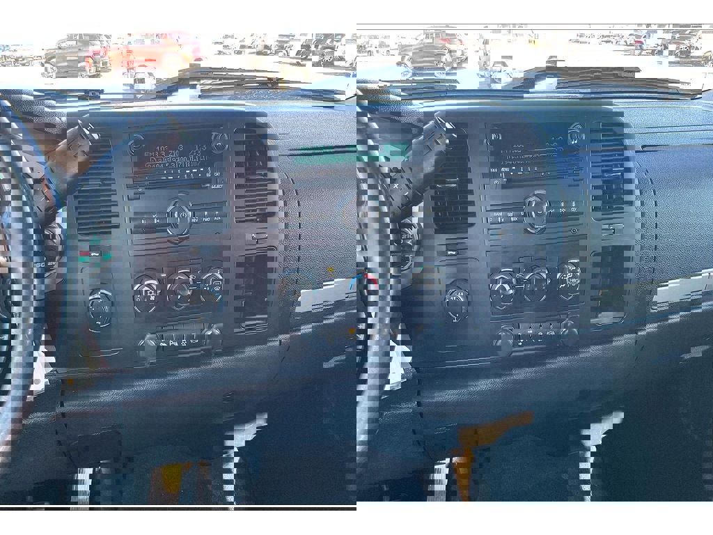 Used 2013 Chevrolet Silverado 3500 LT image 7