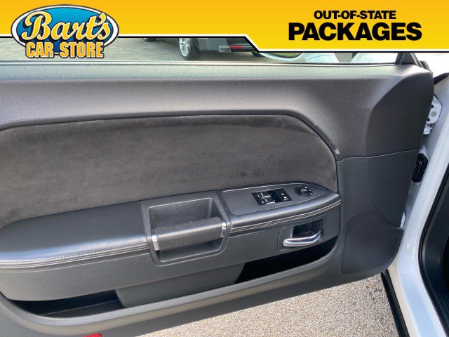 Used 2014 Dodge Challenger SRT8 w/ Harman/Kardon Audio Group image 14