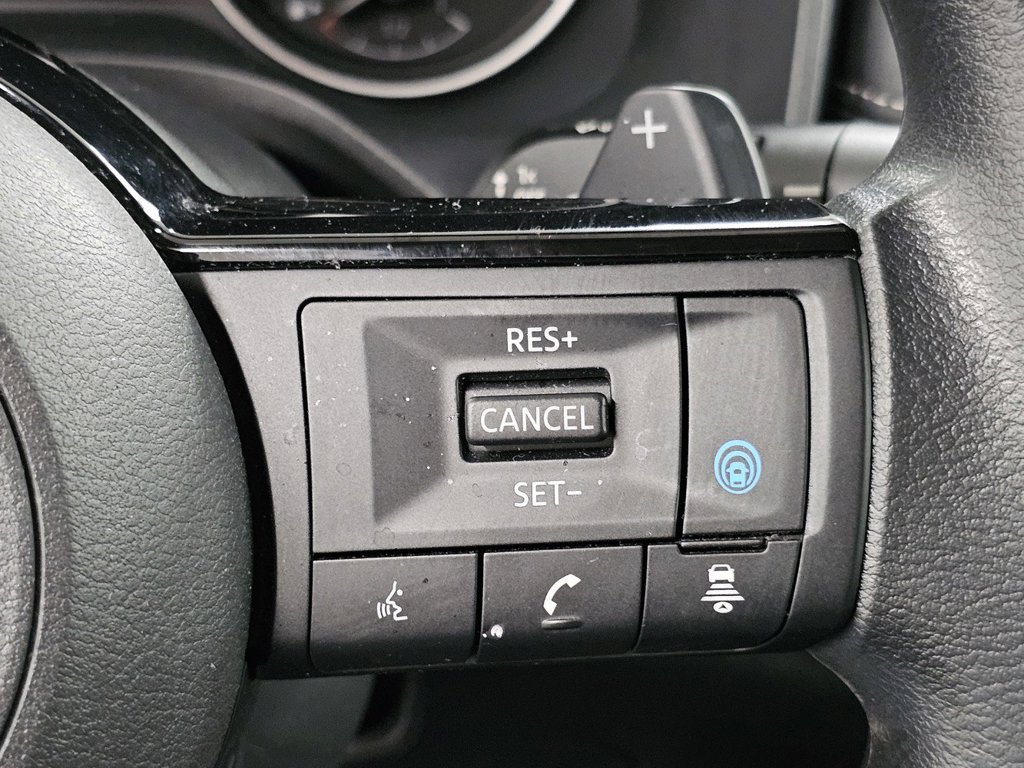 Used 2023 Nissan Rogue SV AWD/4WD image 30