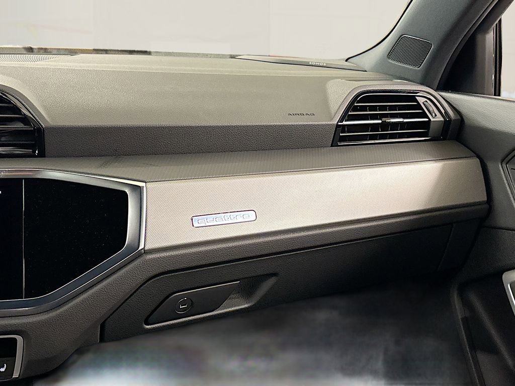 New 2025 Audi Q3 2.0T Premium Plus image 20