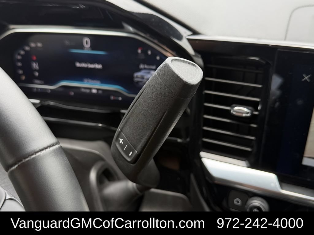 Used 2025 Chevrolet Silverado 1500 LT AWD/4WD image 21