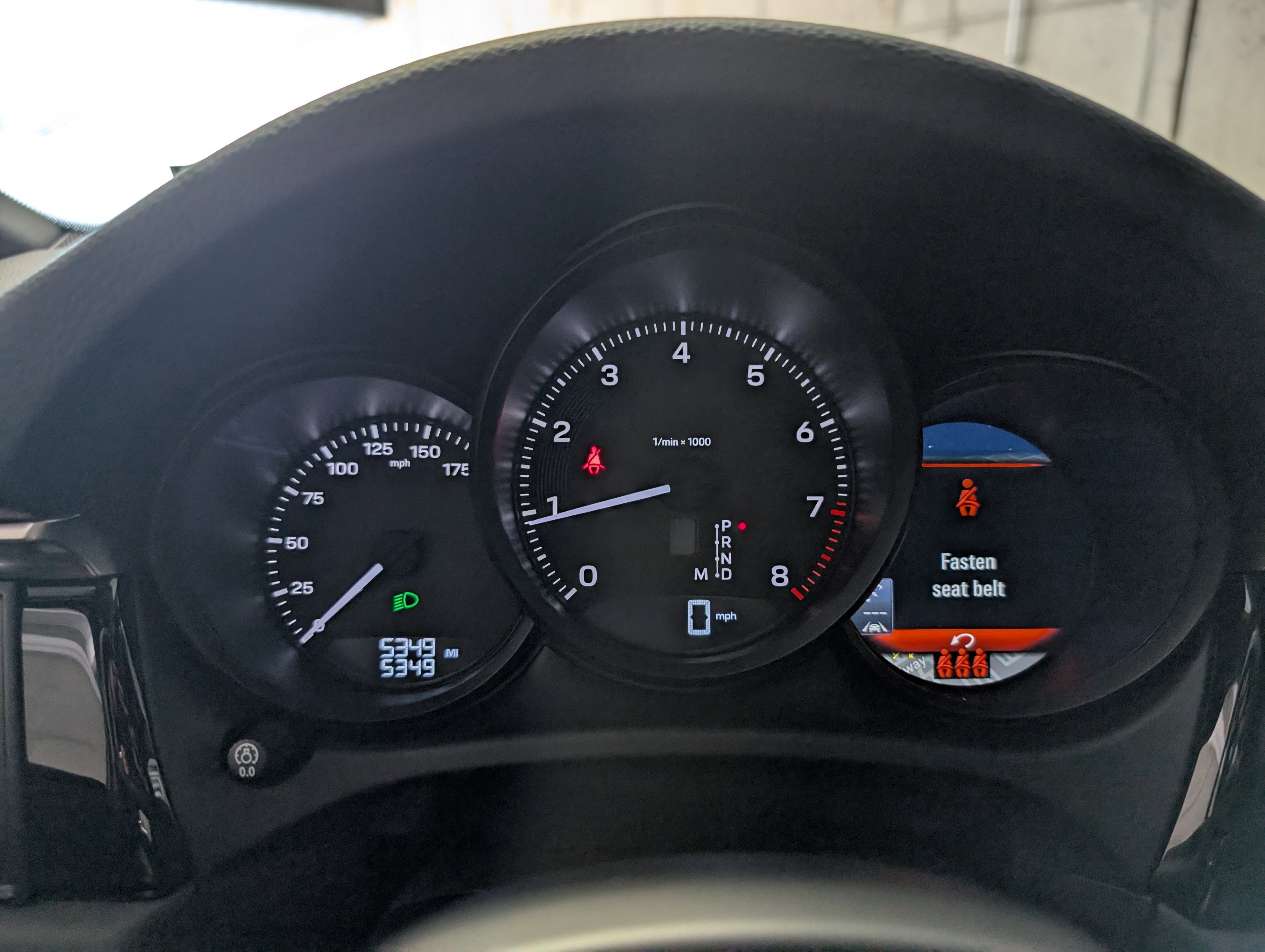 Certified 2024 Porsche Macan image 34