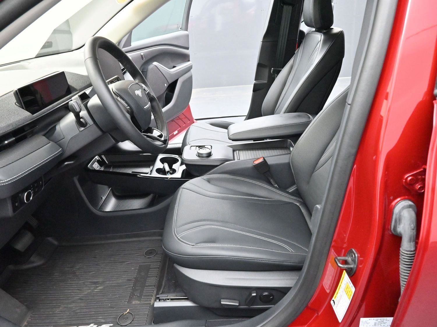 Used 2023 Ford Mustang Mach-E Premium image 15