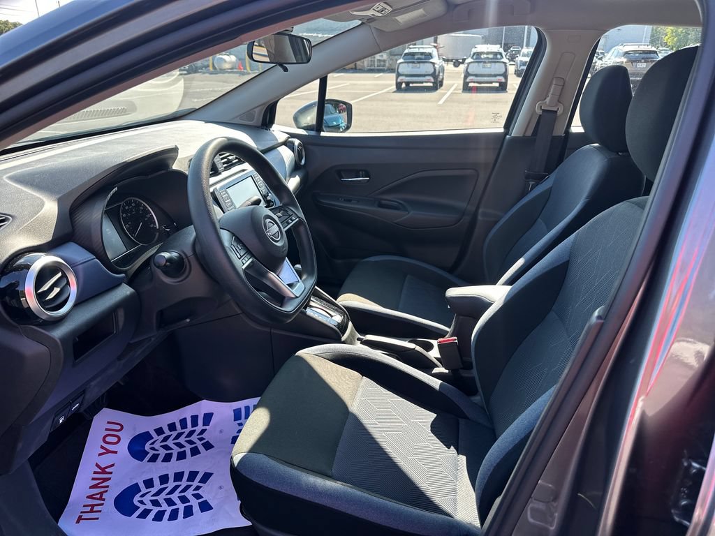 Used 2025 Nissan Versa SV w/ Trunk Package FWD image 10