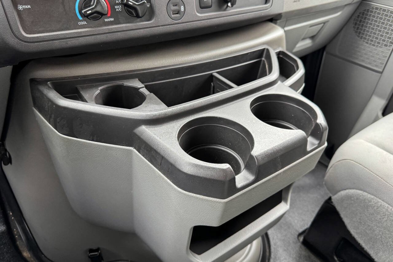Used 2024 Ford E-450 and Econoline 450 Super Duty w/ Power Windows & Locks Group RWD image 36