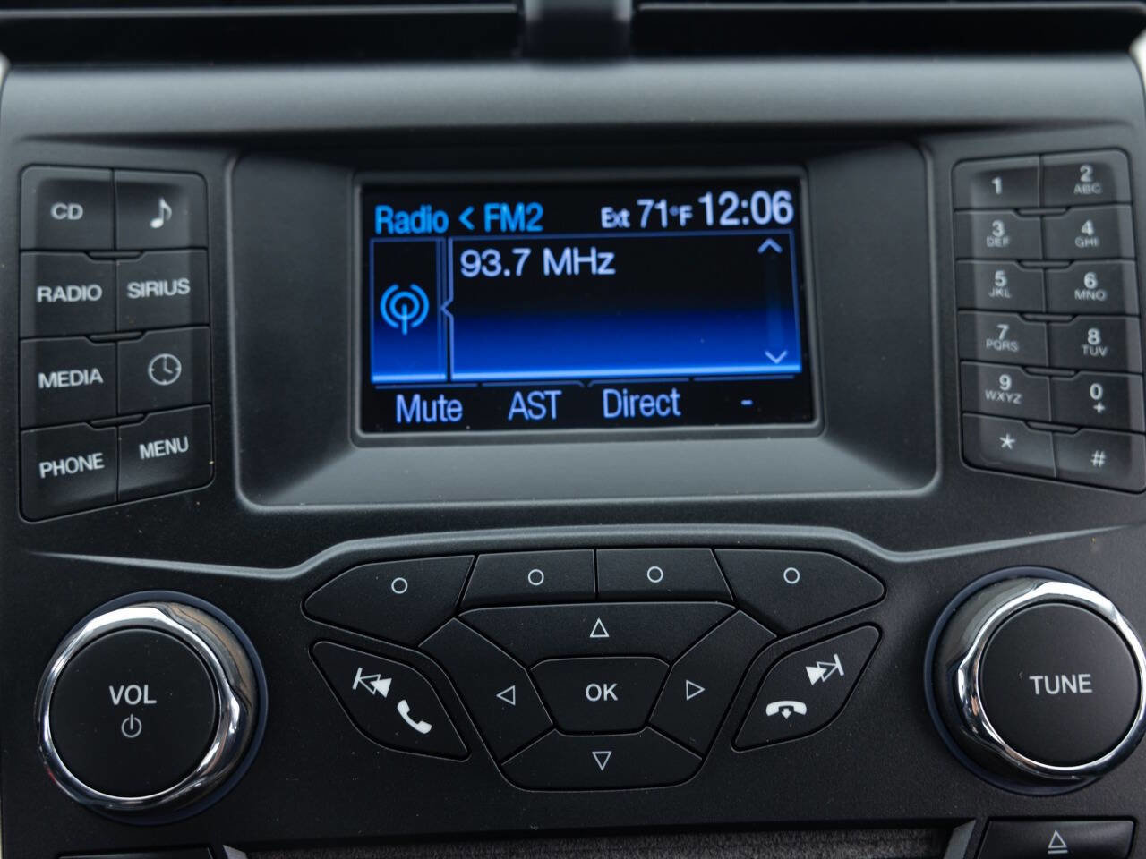 Used 2013 Ford Fusion SE image 32