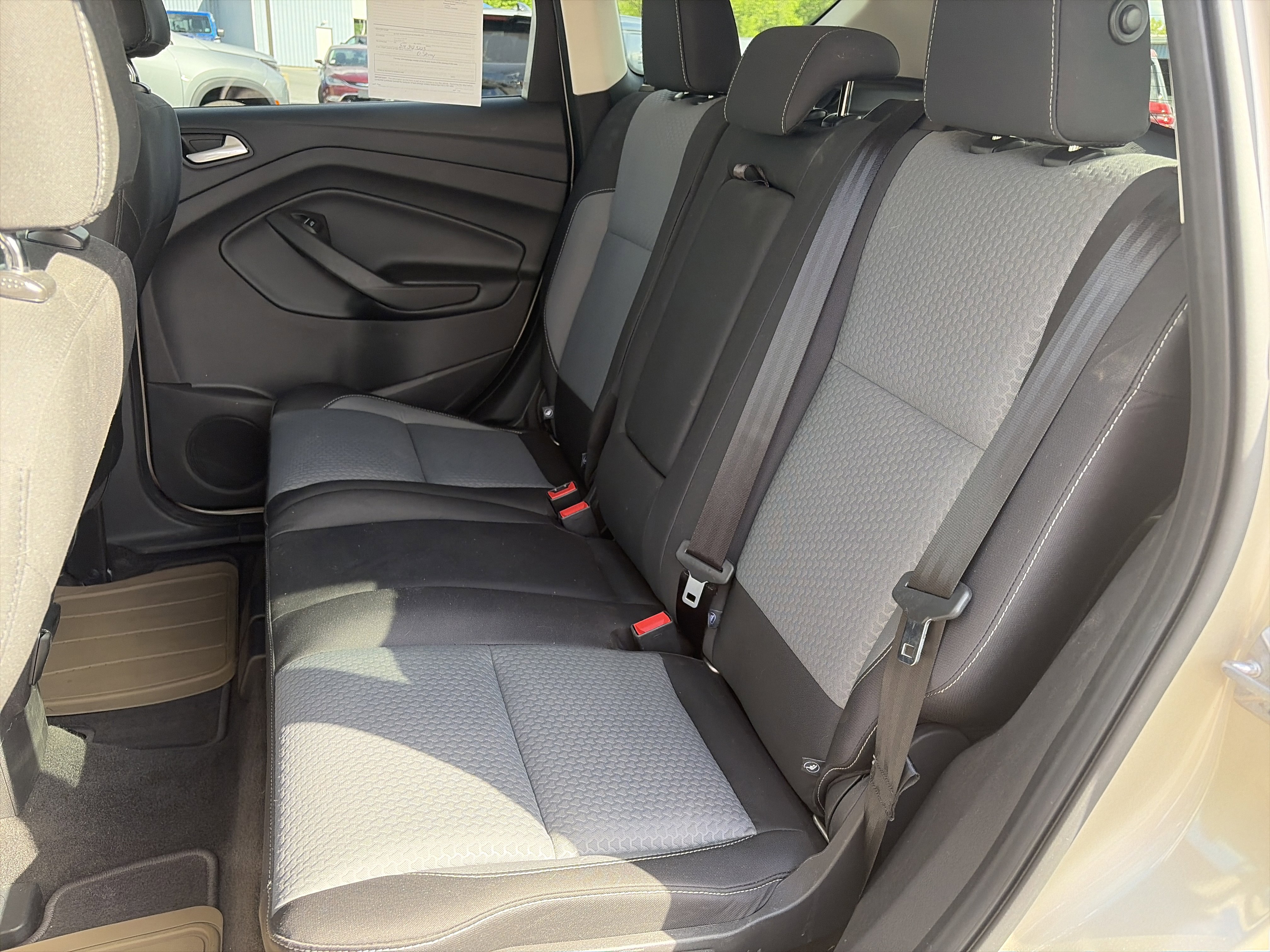 Used 2017 Ford Escape SE w/ Equipment Group 201A AWD/4WD image 13