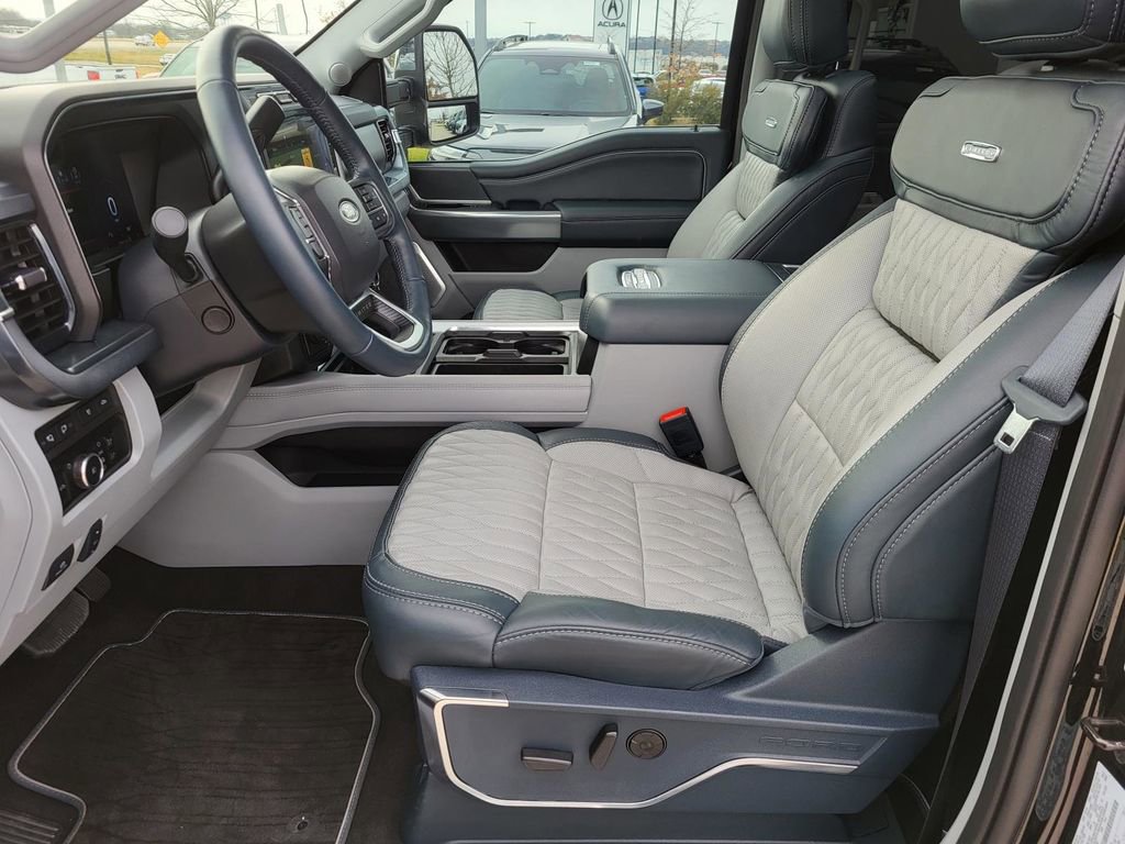 Used 2024 Ford F250 Limited image 21