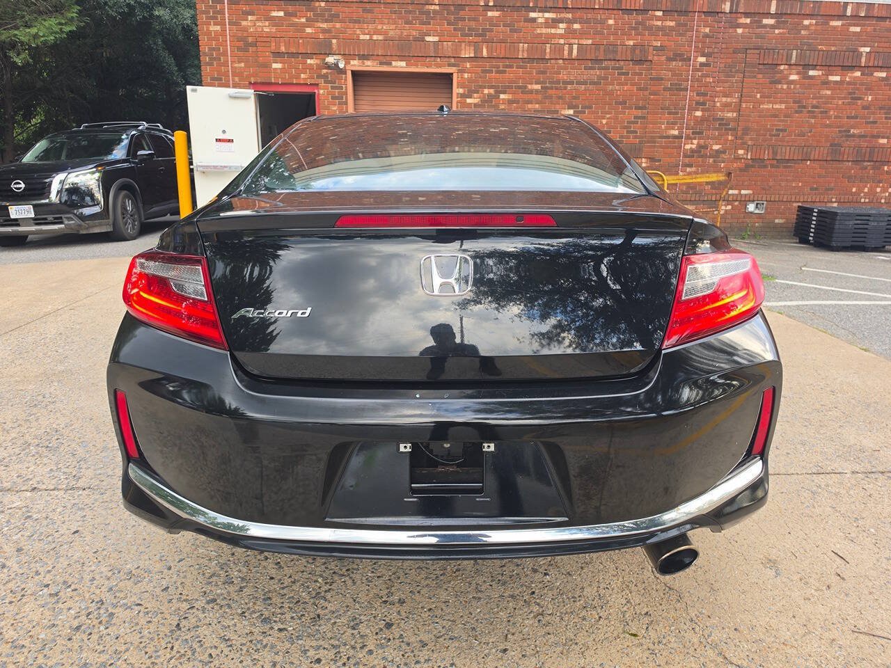 Used 2016 Honda Accord EX-L image 3