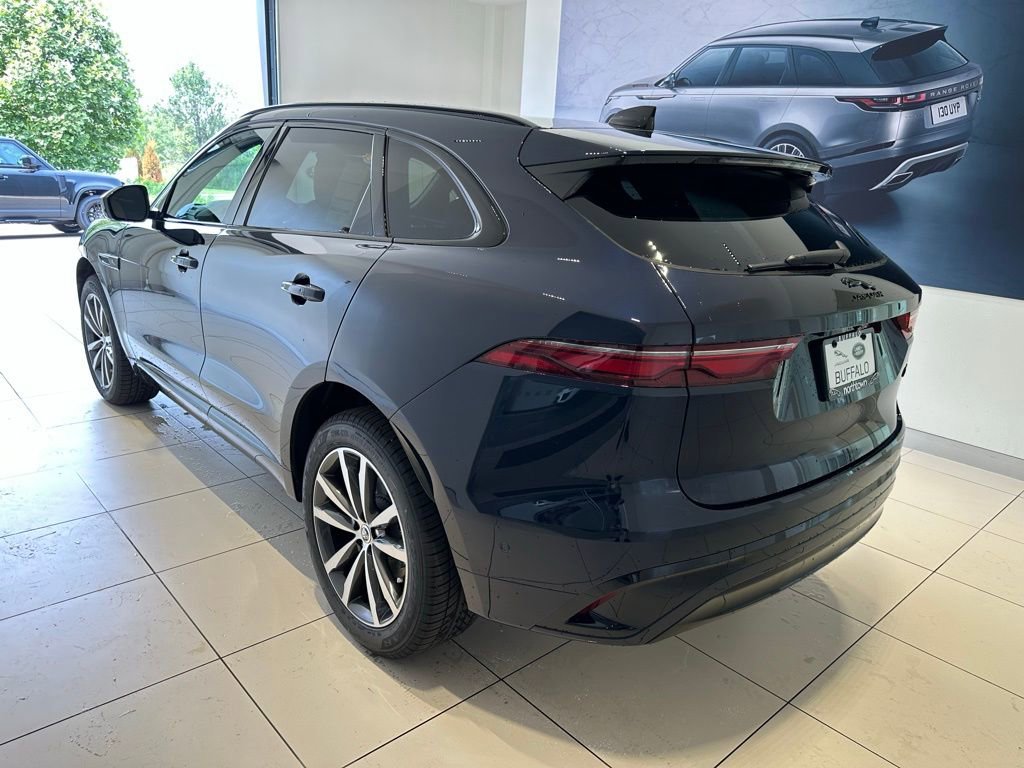 New 2026 Jaguar F-PACE R-Dynamic S image 2