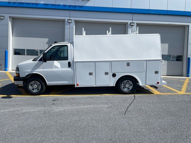 New 2024 Chevrolet Express 3500 w/ Power Convenience Package RWD image 2