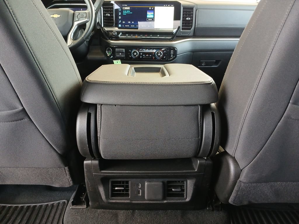 Used 2025 Chevrolet Silverado 3500 LT w/ Safety Package AWD/4WD image 22