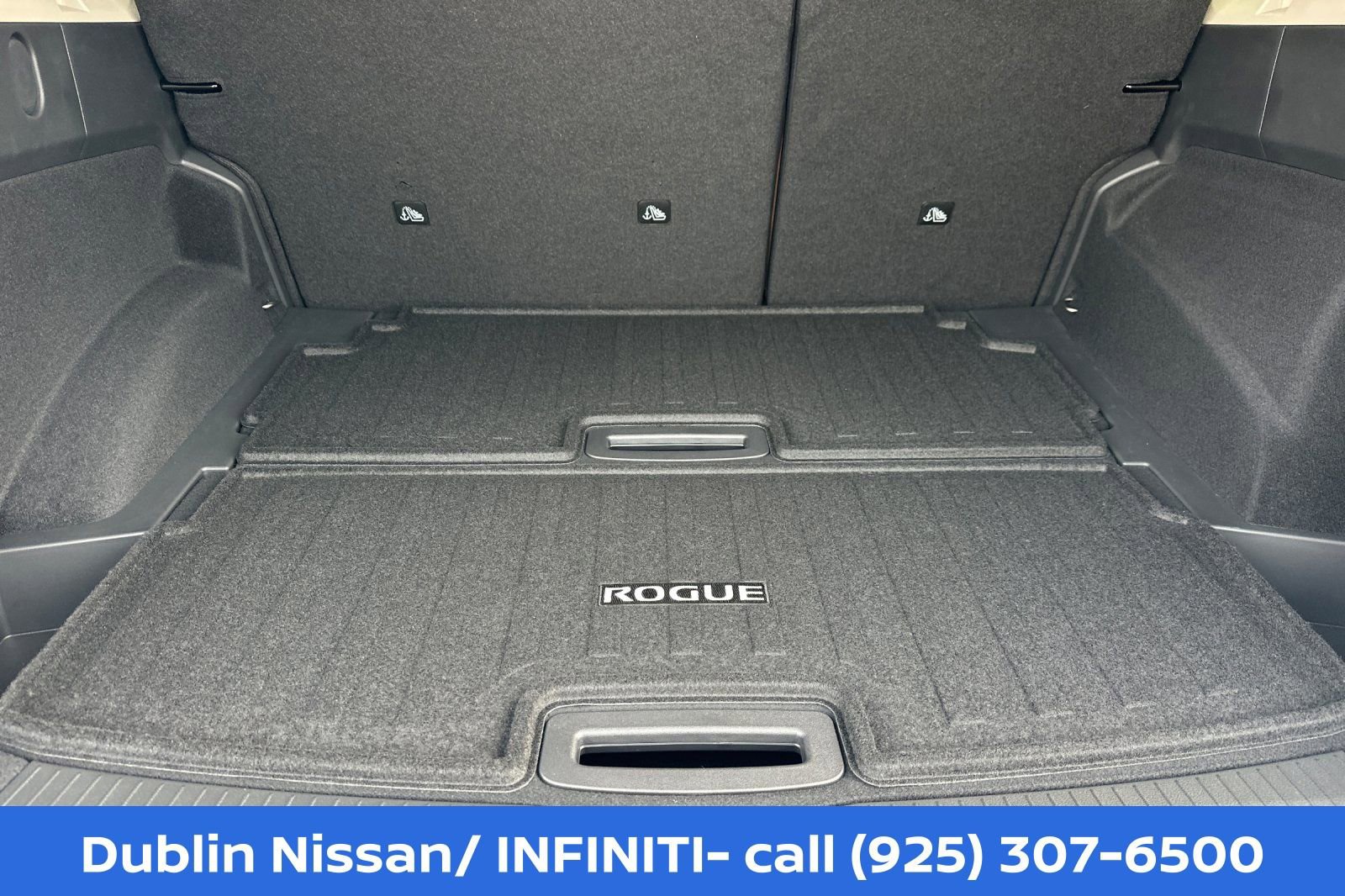 New 2026 Nissan Rogue Platinum w/ Tech Package AWD/4WD image 18