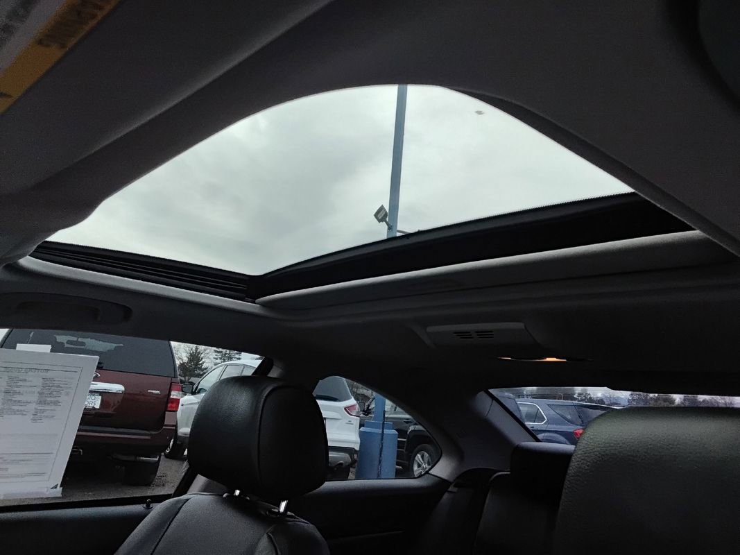 Used 2011 BMW 328i image 15