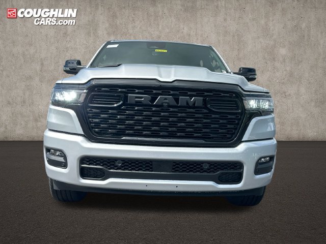 New 2027 RAM 1500 4x4 Crew Cab image 2