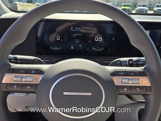 Used 2026 Hyundai Kona SE image 24