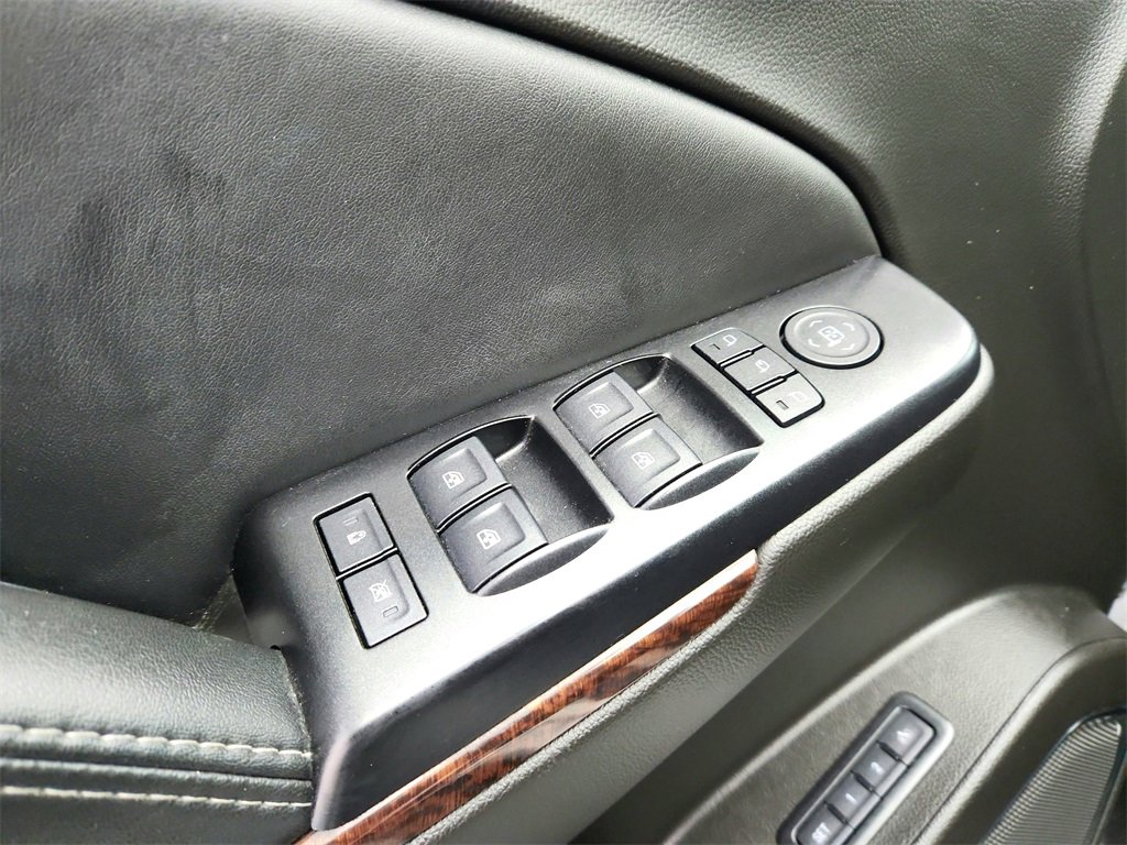 Used 2017 GMC Yukon XL SLT image 19