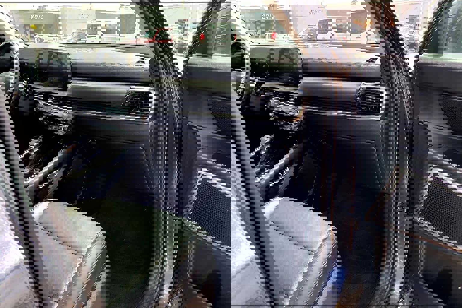 Used 2025 Kia Telluride S image 17