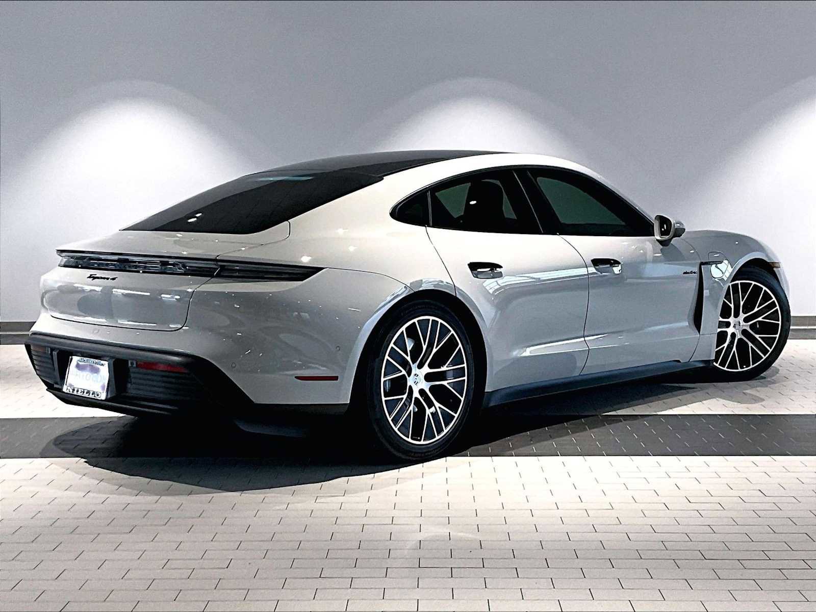 New 2026 Porsche Taycan image 7