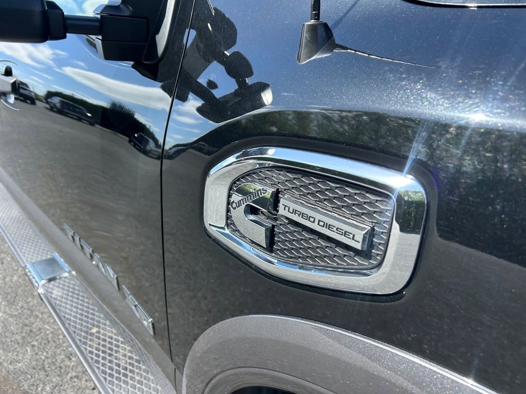 Used 2017 Nissan Titan PRO-4X image 10