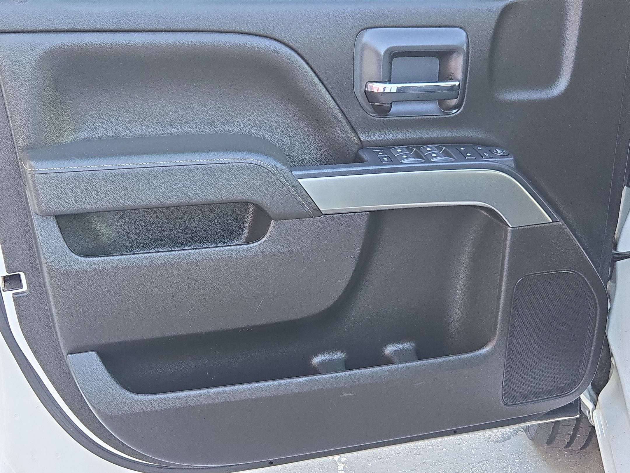 Used 2019 Chevrolet Silverado 1500 LT AWD/4WD image 20