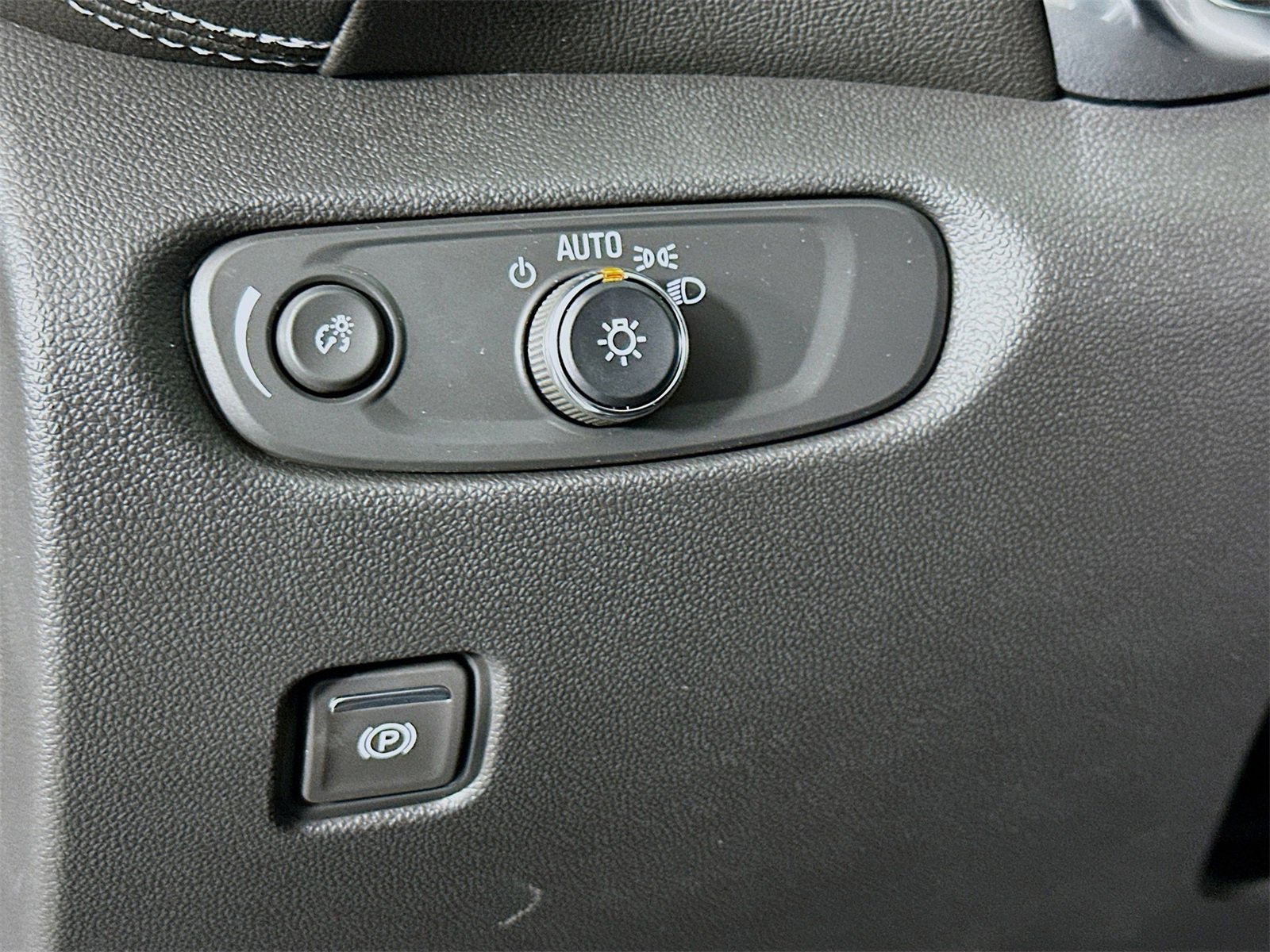 New 2025 Chevrolet Blazer LT w/ LPO, Floor Liner Package image 10