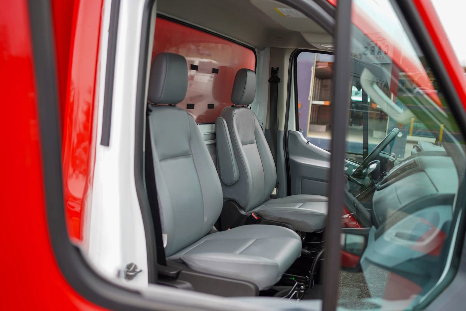 Used 2018 Ford Transit 350 138 DRW image 23