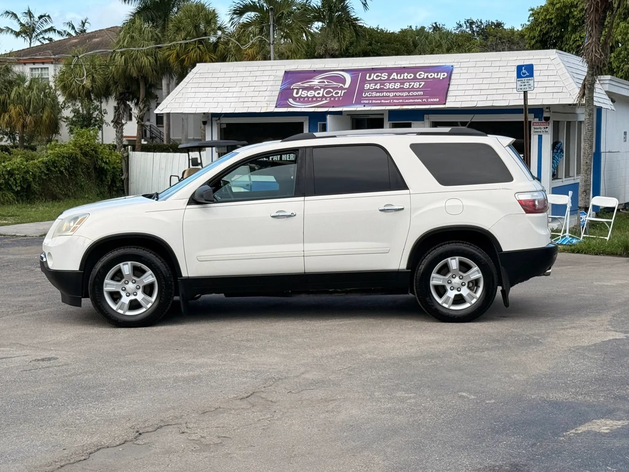 Used 2012 GMC Acadia SLE FWD image 4