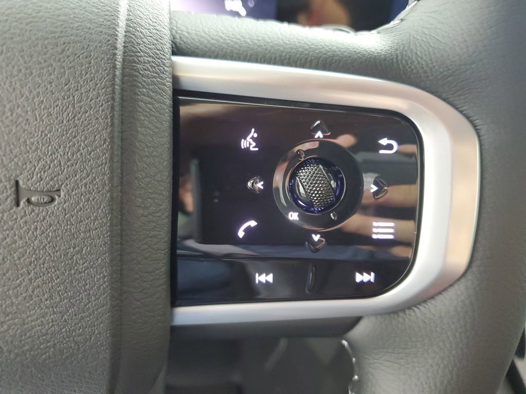 New 2026 Nissan Armada SV AWD/4WD image 24