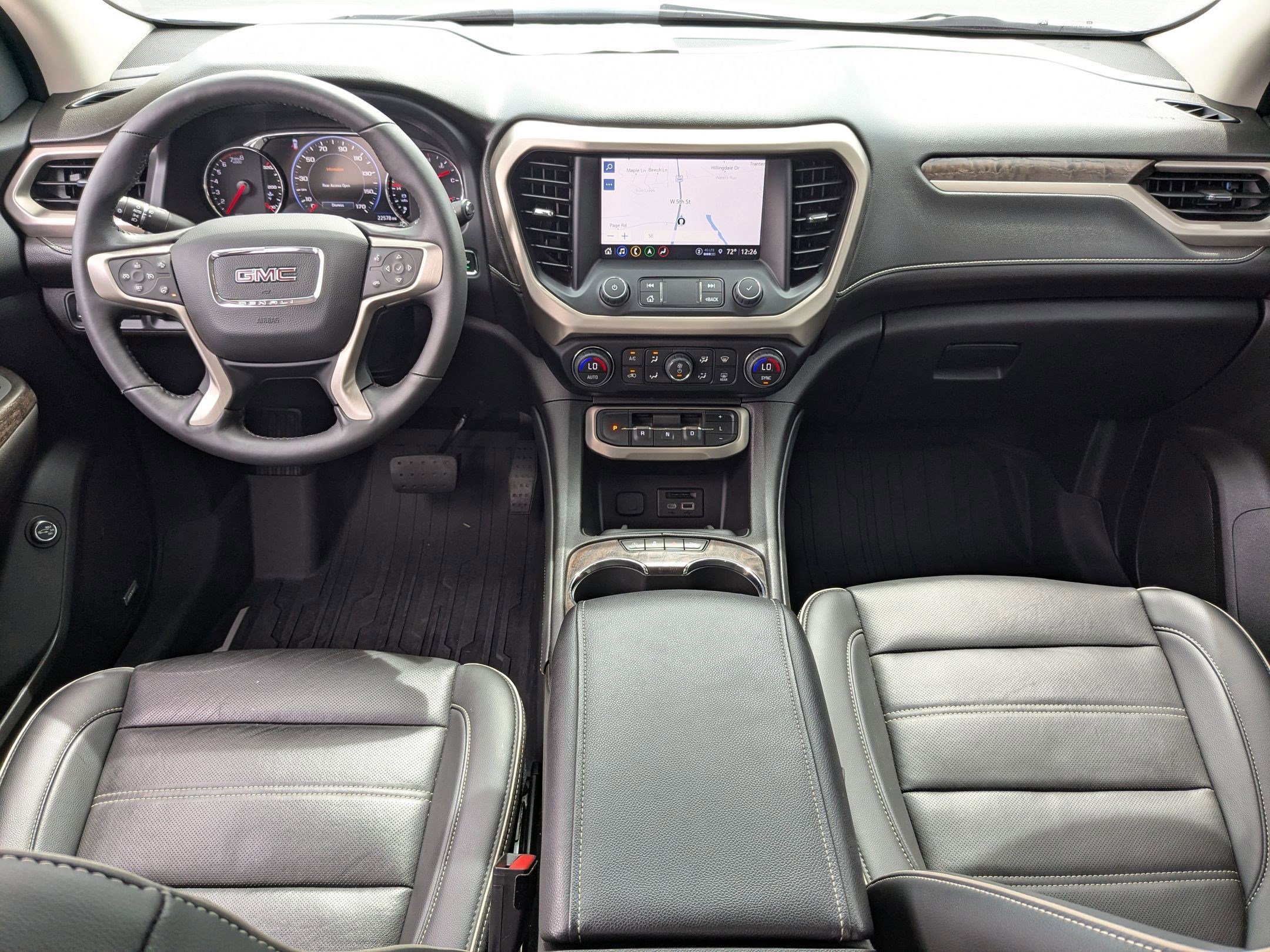 Used 2022 GMC Acadia Denali w/ Denali Technology Package image 32