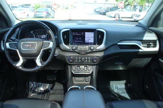 Used 2018 GMC Terrain SLT w/ Preferred Package FWD image 17