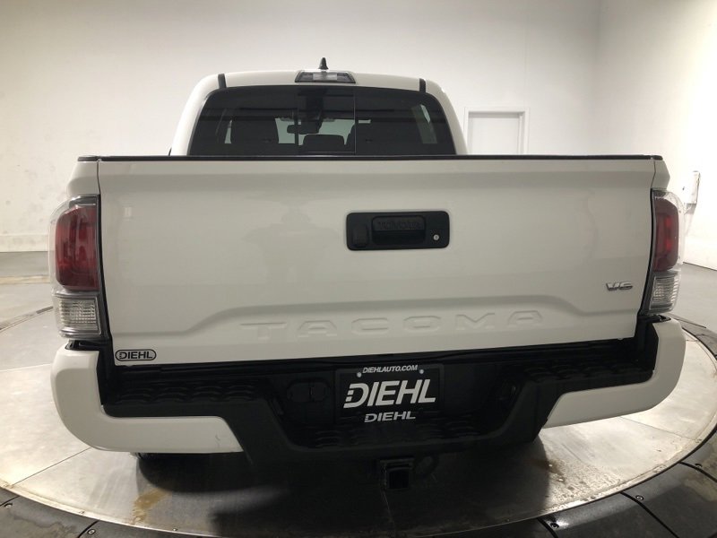 Used 2022 Toyota Tacoma TRD Sport image 6