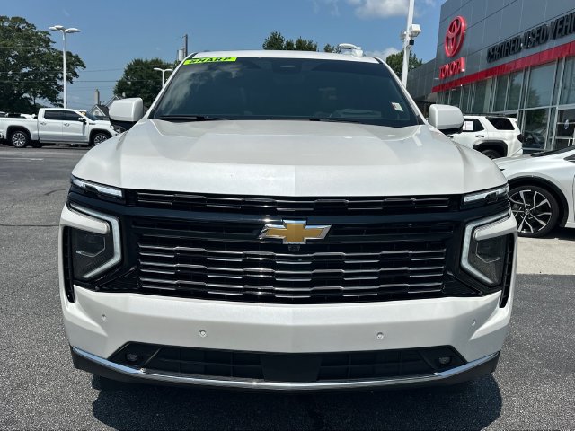 Used 2025 Chevrolet Tahoe High Country AWD/4WD image 10